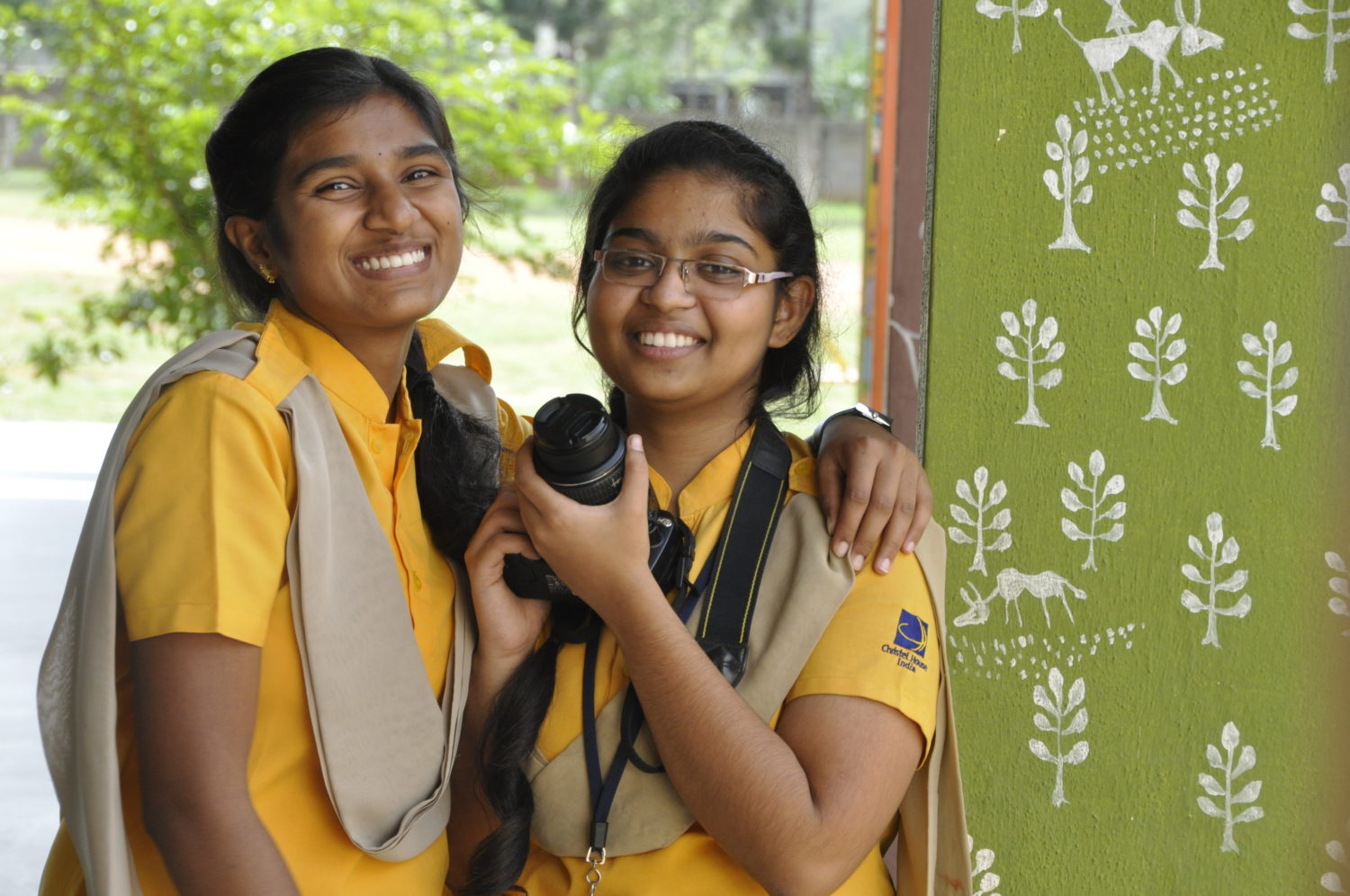 sowmya-and-sneha-1500x996